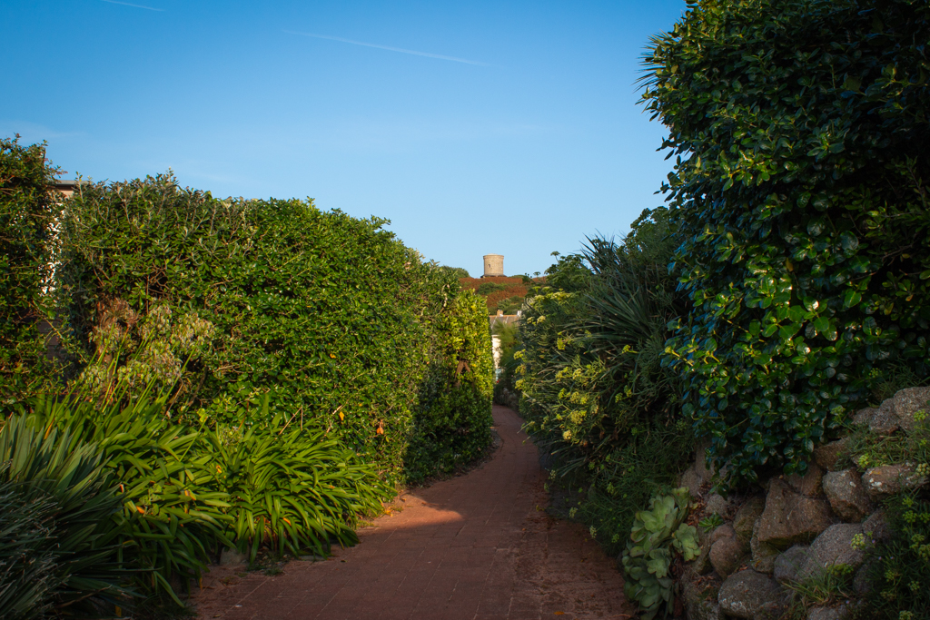 Porthcressa Promenade